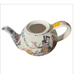 ALICE IN WONDERLAND Mad Hatter's Tea Party Tea Pot 2004 Cardew Design